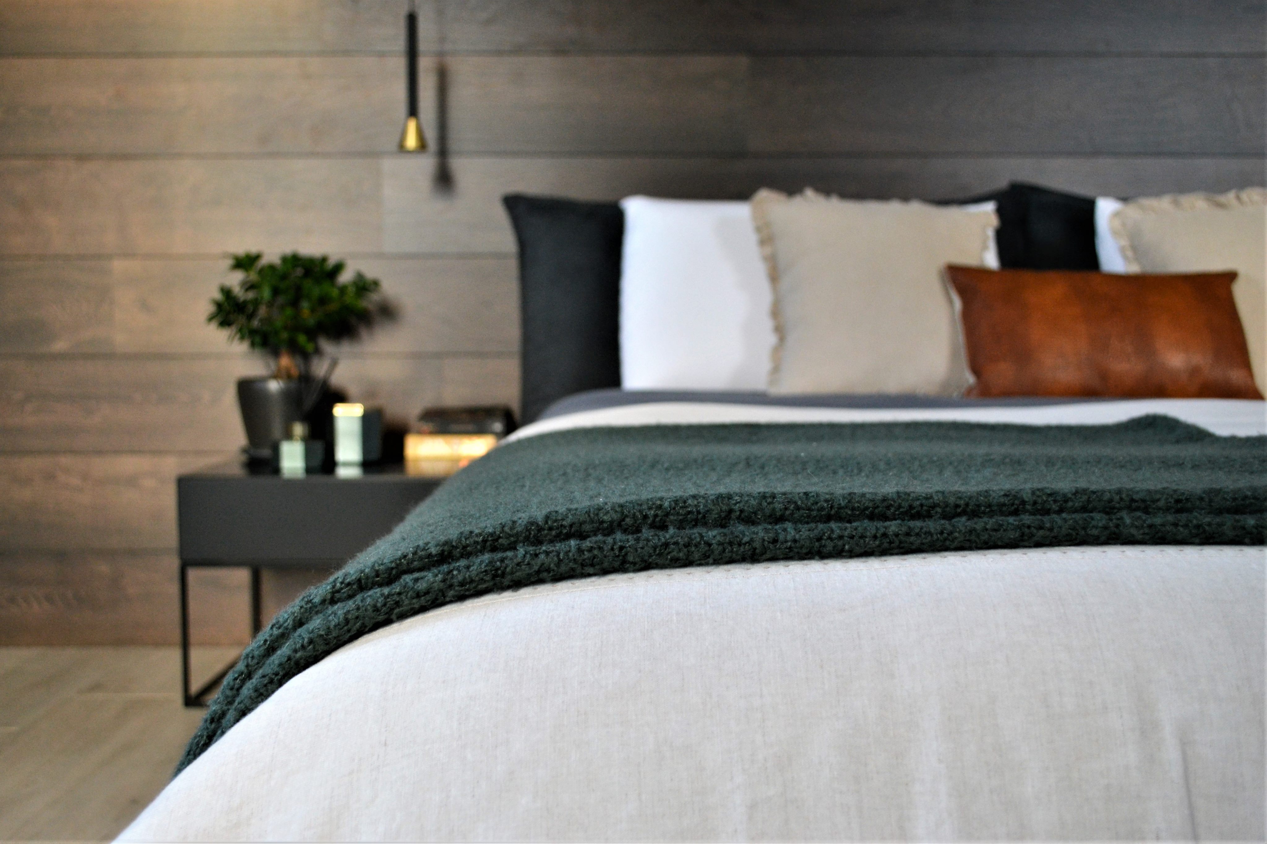 Photo focusing on details in Luqa Bedroom